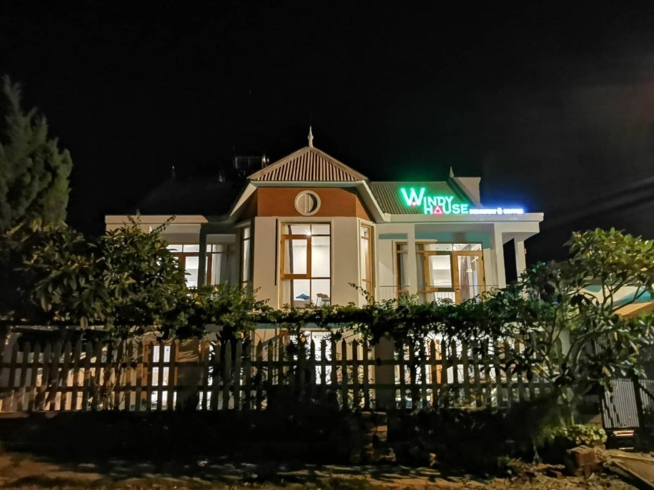 Windy House Hotel Da Lat Exterior foto